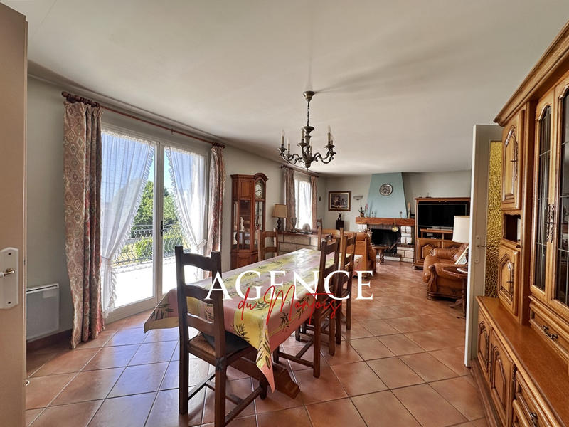 Maison - 94 m² - 4 pièces