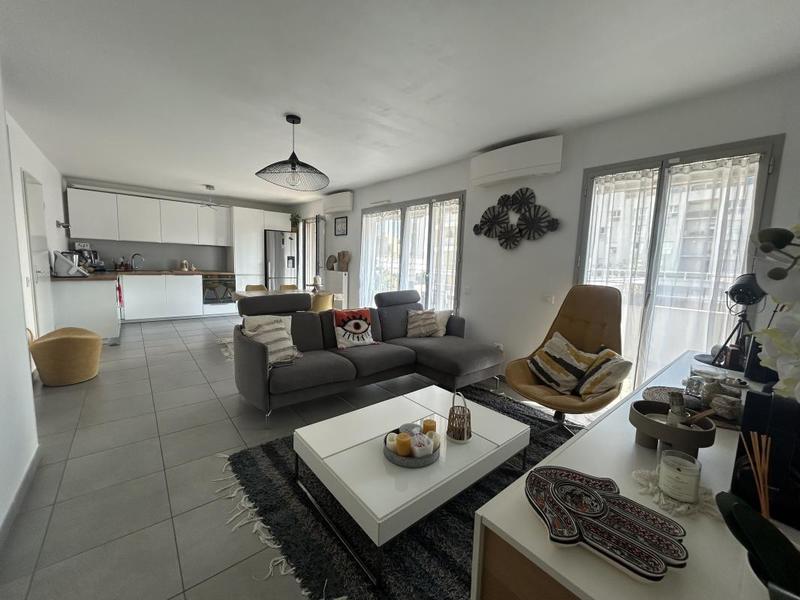 Appartement - 83 m² - 4 pièces