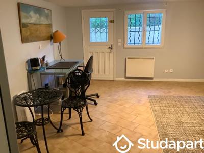 Chambre - 15 m² - 1 pièce