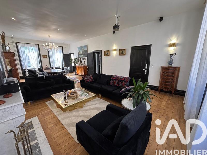 Maison - 309 m² - 11 pièces