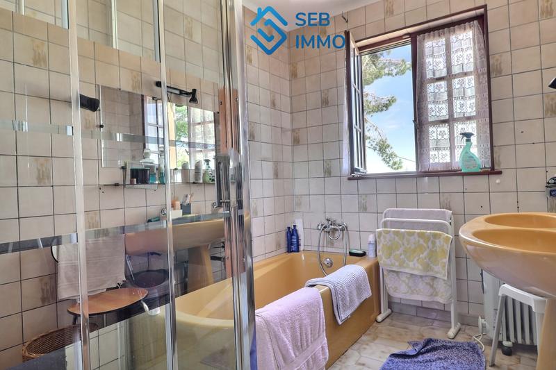 Maison - 170 m² - 7 pièces