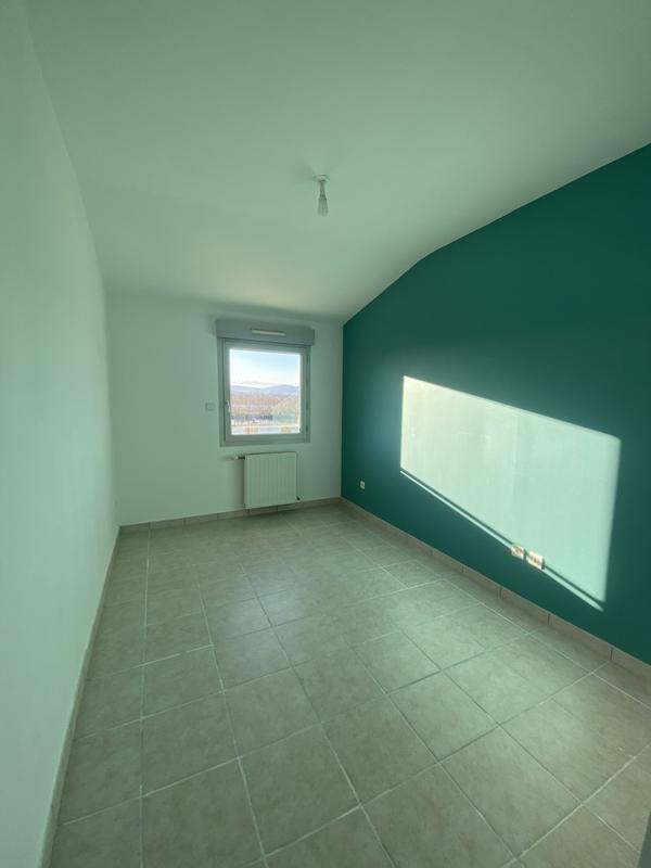 Appartement - 92 m² - 4 pièces