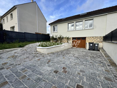Maison - 75 m² - 5 pièces