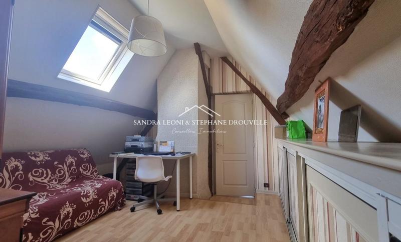 Maison - 166 m² - 7 pièces