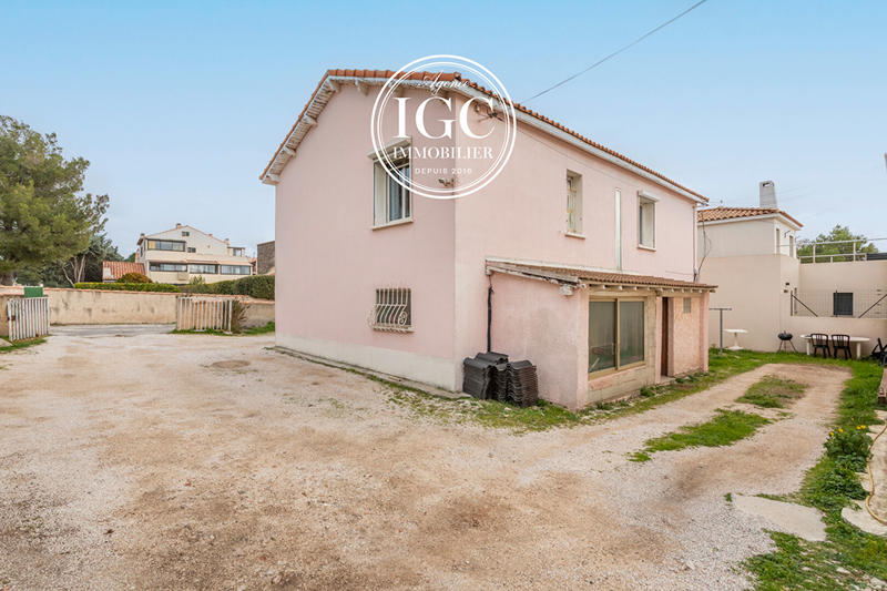 Maison - 200 m² - 4 pièces