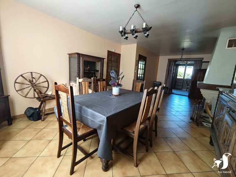 Maison - 97 m² - 5 pièces