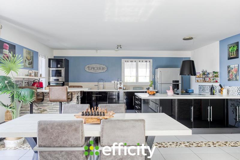 Maison - 136 m² - 5 pièces