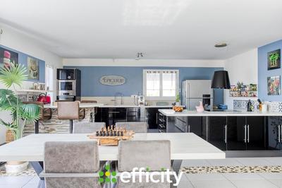 Maison - 136 m² - 5 pièces