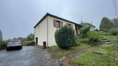 Maison - 88 m² - 4 pièces