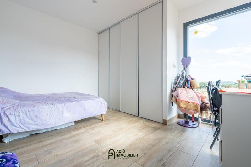 Villa - 174 m² - 6 pièces