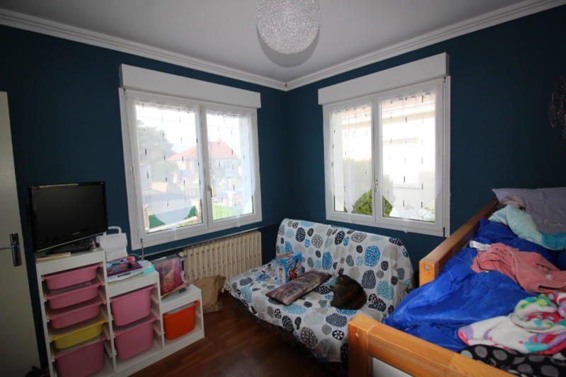 Maison - 149 m² - 8 pièces