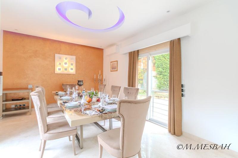 Villa - 350 m² - 10 pièces