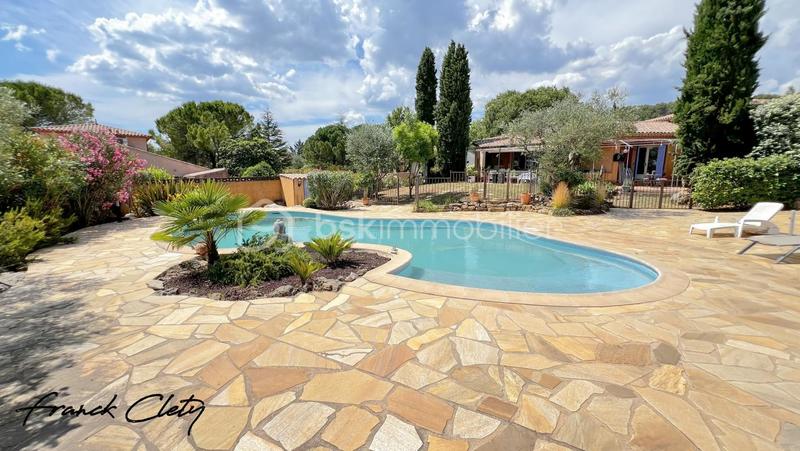 Villa - 175 m² - 6 pièces