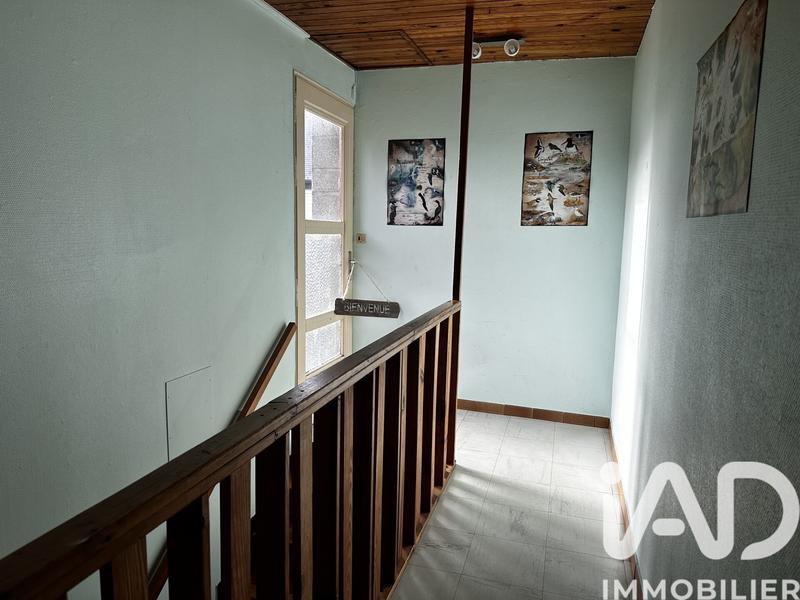 Maison - 207 m² - 8 pièces