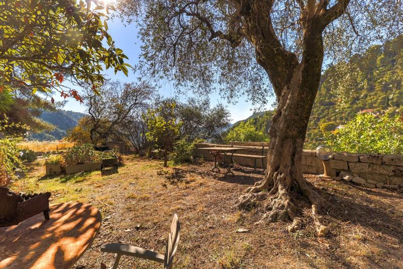 Appartement - 98 m² - 3 pièces