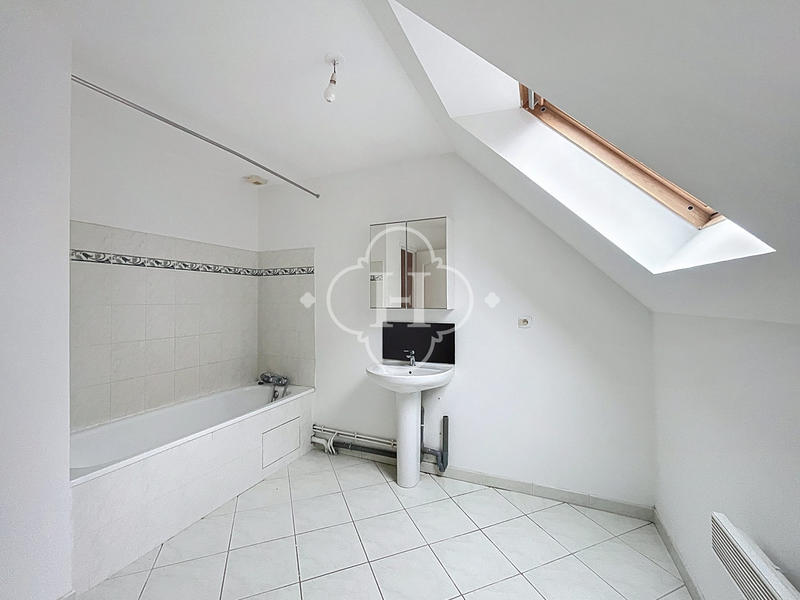 Maison - 105 m² - 6 pièces