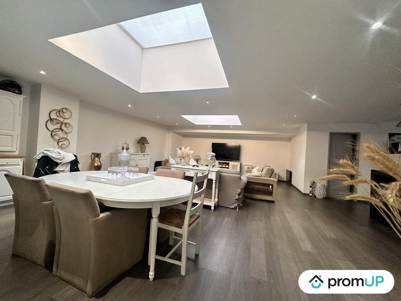 Duplex - 250 m² - 4 pièces