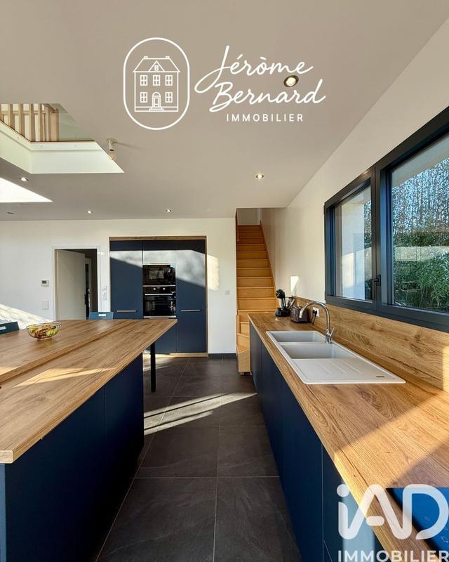 Maison - 178 m² - 7 pièces