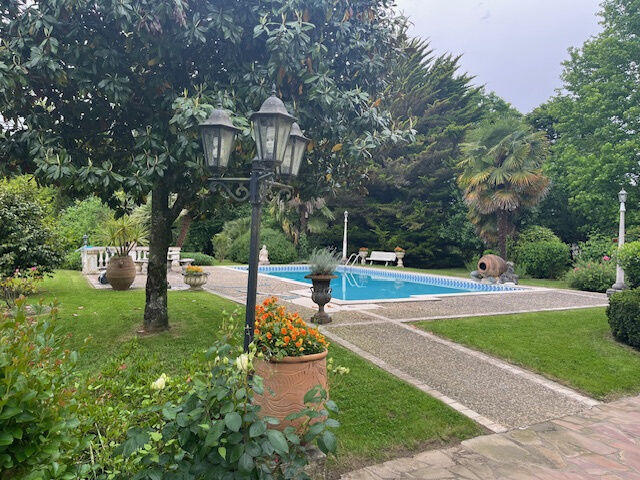 Propriété - 188 m² - 5 pièces