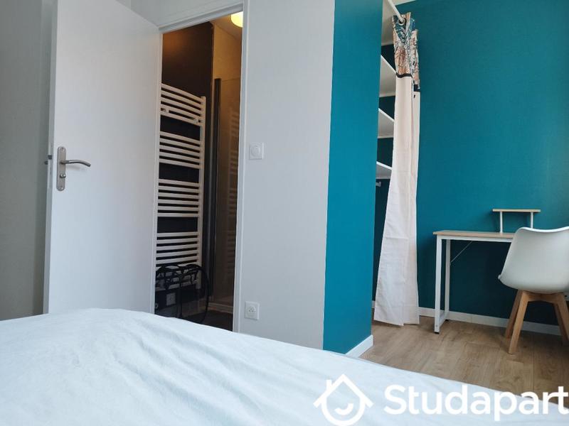 Chambre - 11 m² - 1 pièce