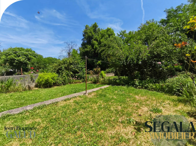 Maison - 99 m² - 5 pièces