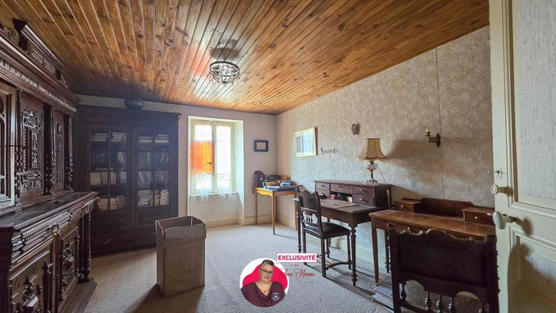 Maison - 640 m² - 16 pièces