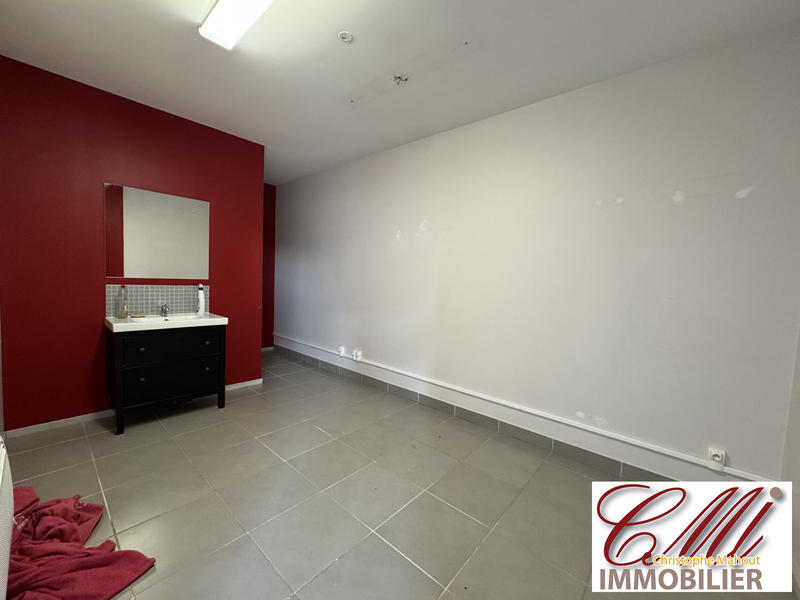 Local commercial - 74 m² - 3 pièces