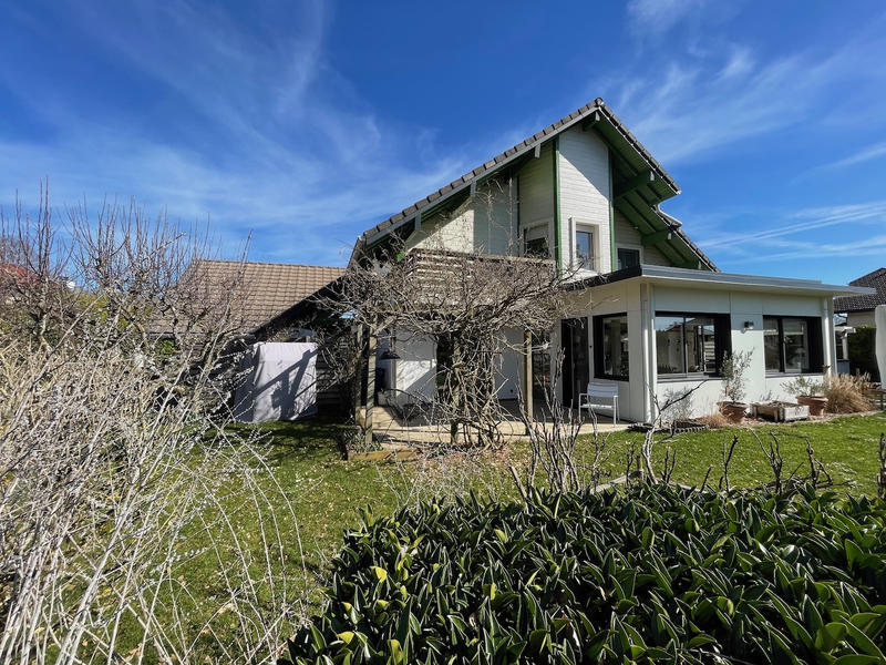 Maison - 180 m² - 6 pièces