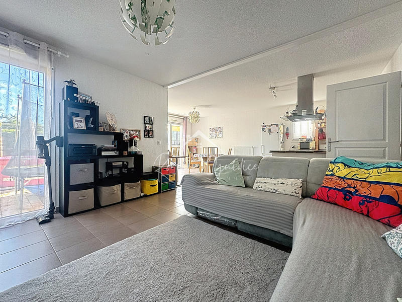 Maison - 98 m² - 4 pièces