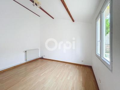 Maison - 113 m² - 6 pièces