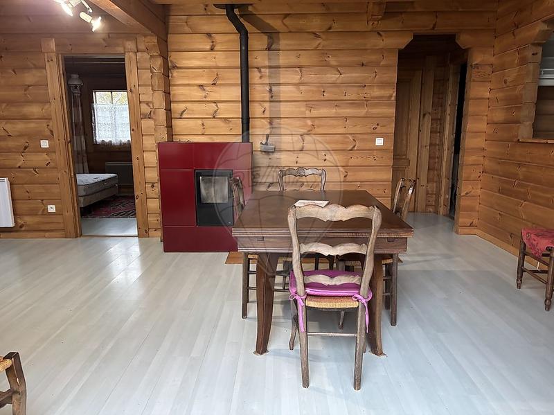 Maison de bois - 118 m² - 1 pièce