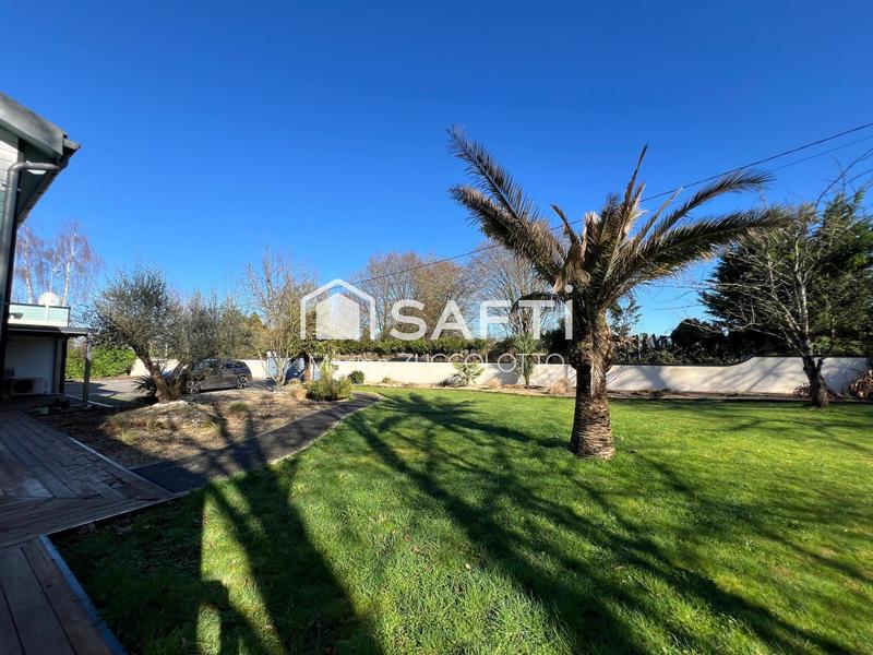 Maison - 178 m² - 10 pièces