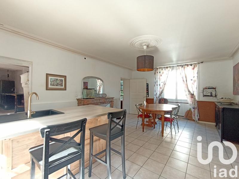 Maison - 270 m² - 5 pièces