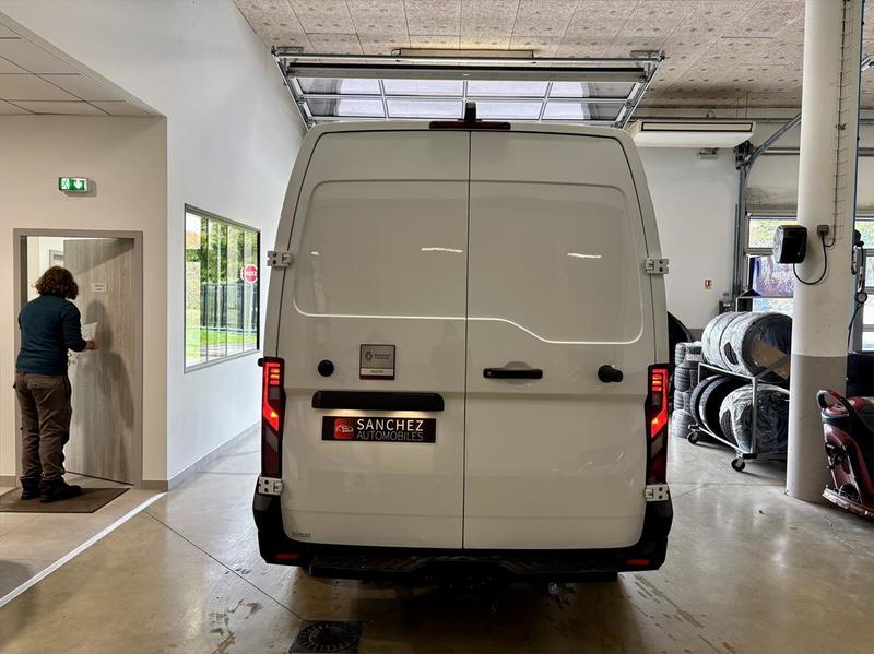 Renault Master IV L2h2 2.0 Dci 150 3t5 Red