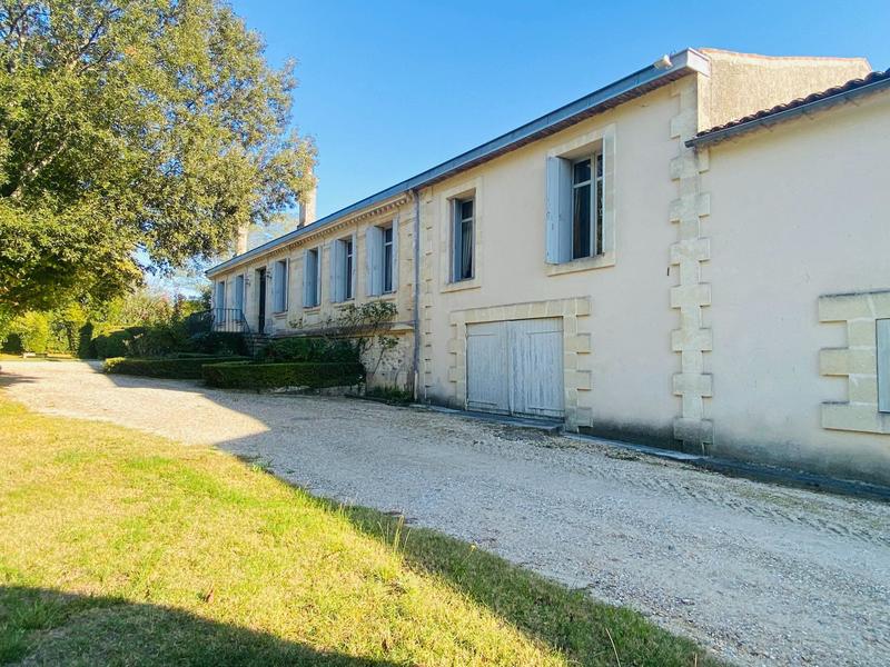 Maison de maîtres - 400 m² - 14 pièces