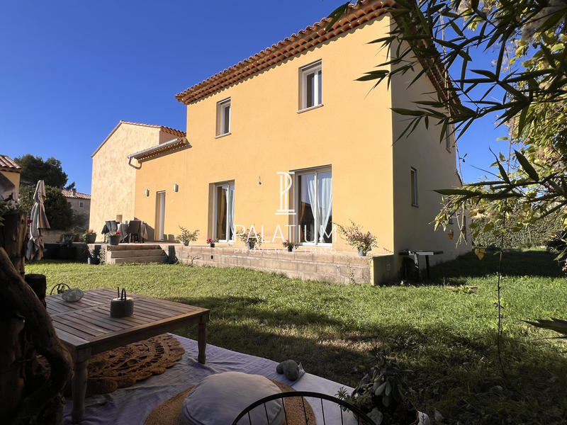 Maison - 145 m² - 6 pièces