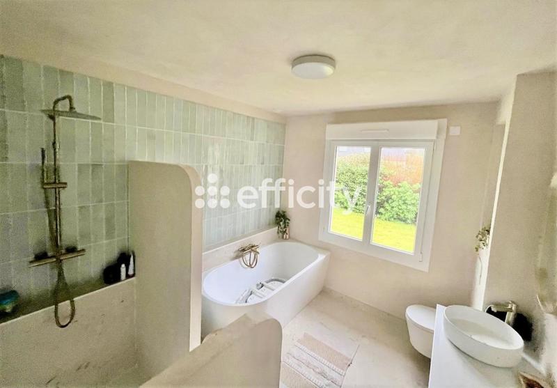 Maison - 136 m² - 5 pièces