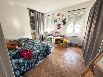 Appartement - 72 m² - 3 pièces