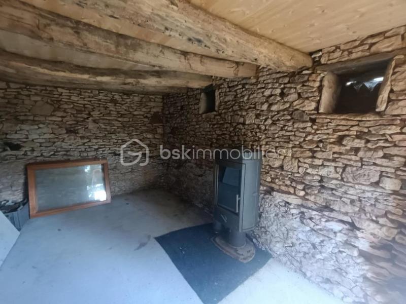 Maison en pierre - 151 m² - 7 pièces