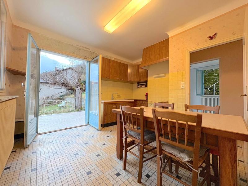 Maison - 90 m² - 4 pièces