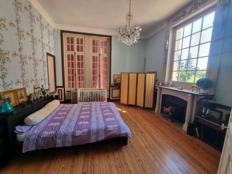 Manoir - 650 m² - 23 pièces