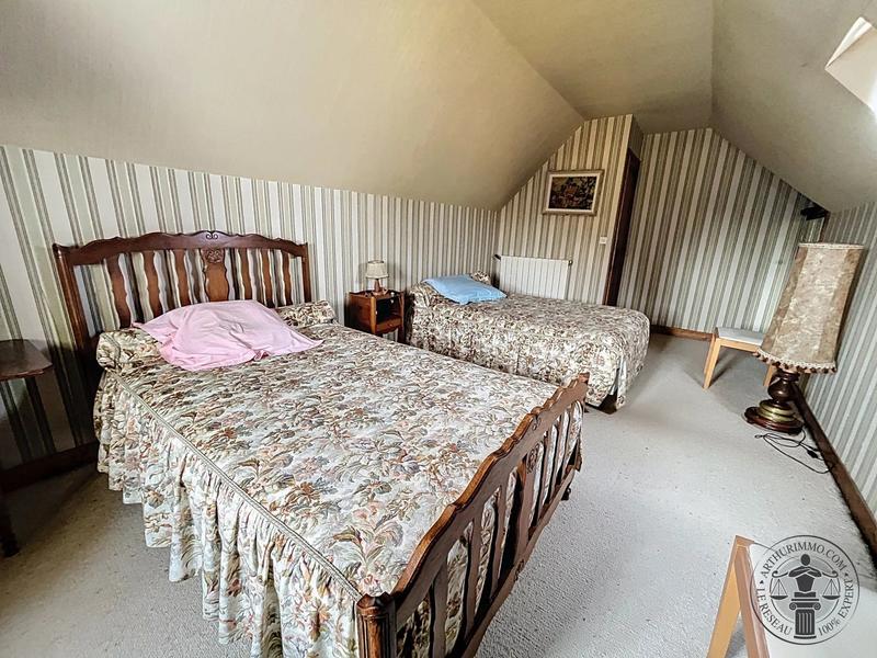 Maison - 180 m² - 6 pièces