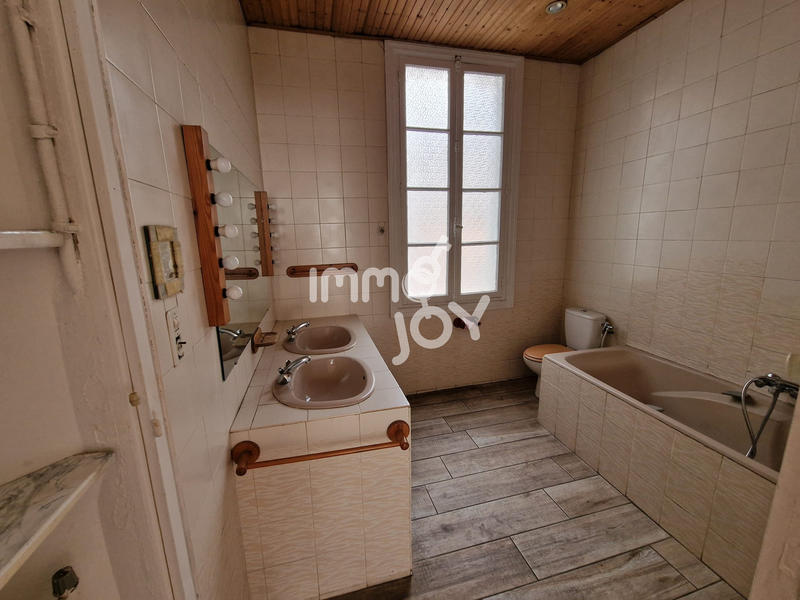 Appartement - 144 m² - 4 pièces