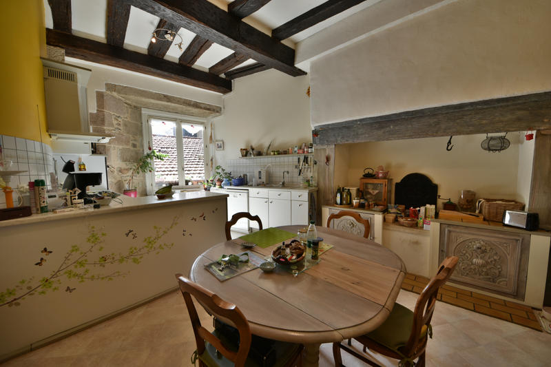 Appartement - 197 m² - 6 pièces