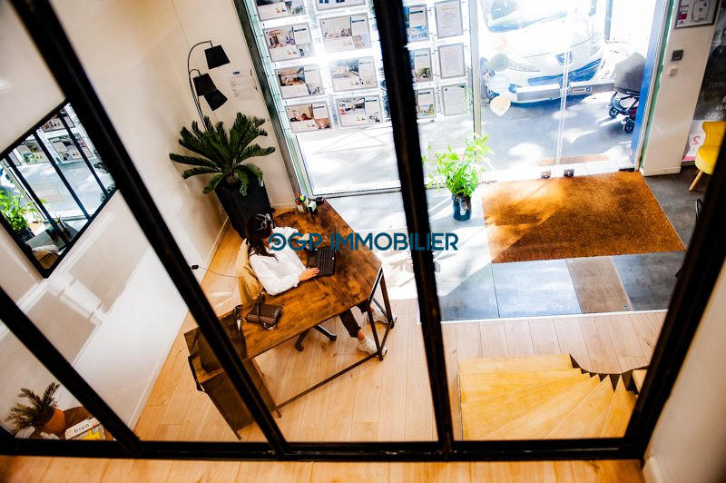 Local commercial - 80 m² - 4 pièces