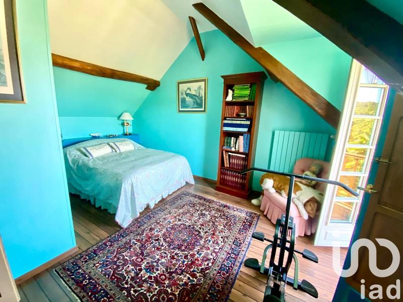 Maison - 210 m² - 8 pièces