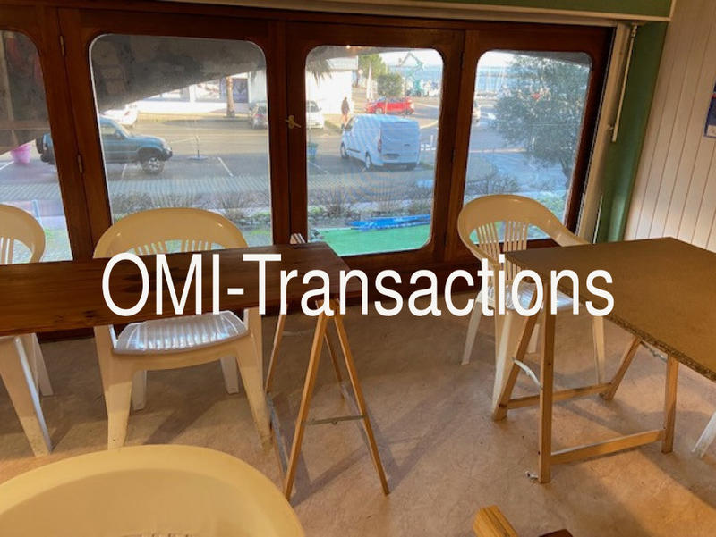 Local commercial - 98 m² - 3 pièces