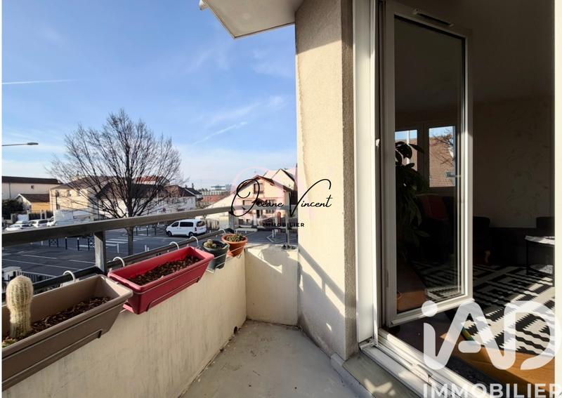 Appartement - 70 m² - 4 pièces