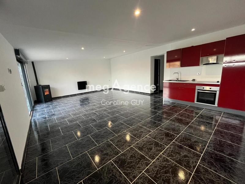 Maison - 99 m² - 4 pièces