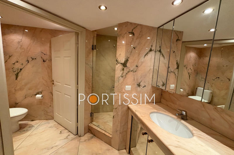 Appartement - 157 m² - 4 pièces